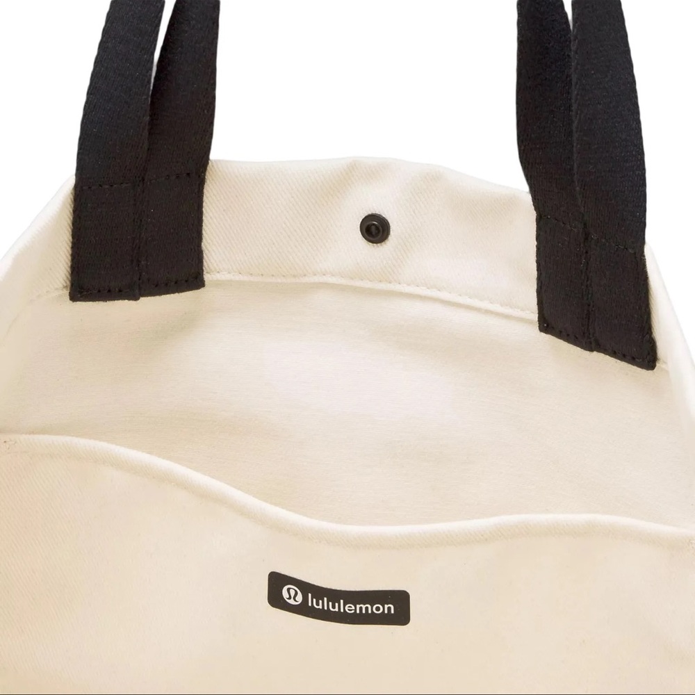 New Lululemon Tote - Picture 3 of 3